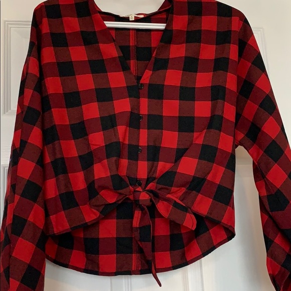 Tie front buffalo plaid shirt - Picture 2 of 2
